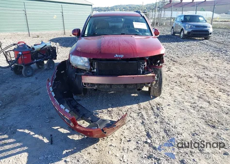 2014 Jeep Compass Latitude из США, поврежденный, VIN 1C4NJDEB0ED726848